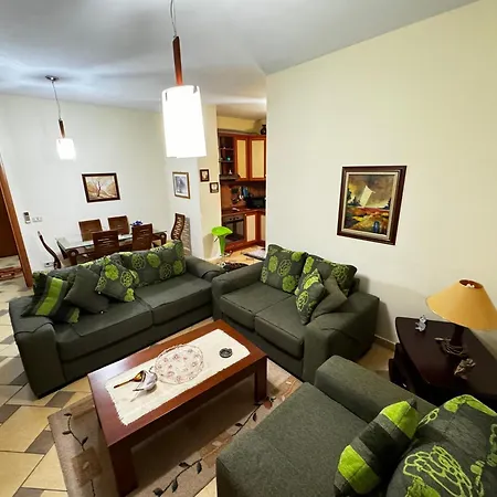 Square 11 Apartament Tirana