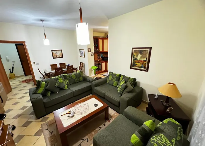 Square 11 Apartament Tirana